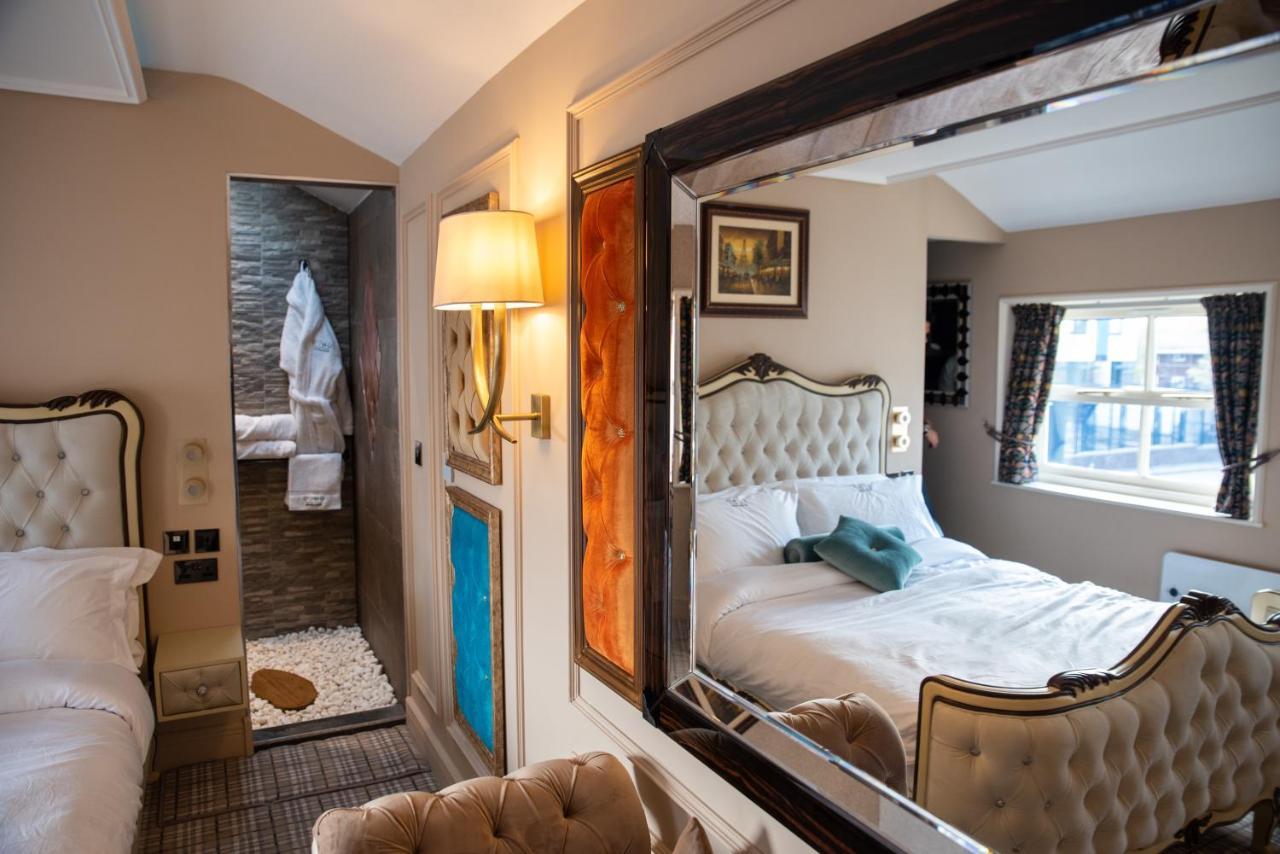 Domo Boutique Hotel Oldbury  Exteriör bild